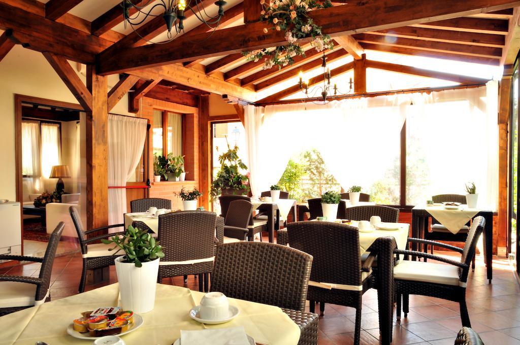Hotel Ferro Di Cavallo Pavullo nel Frignano Exterior foto